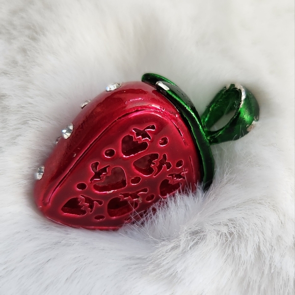 Strawberry Enamel Pendant - Picture 5 of 5